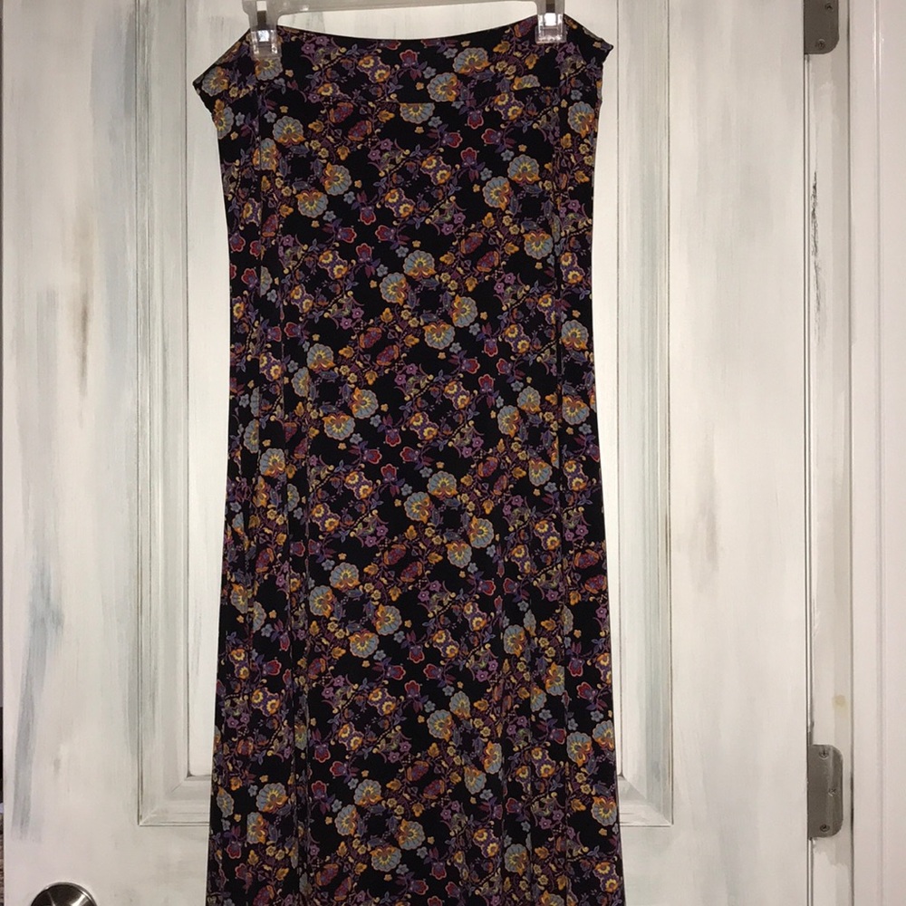 🌸LuLaRoe Maxi Skirt